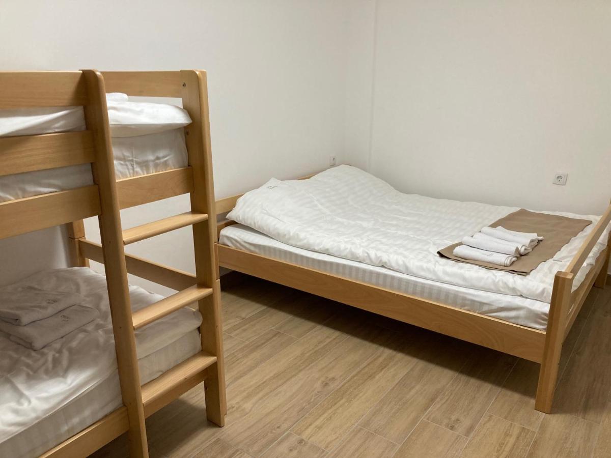 亚霍里纳Vila Trnovo公寓 外观 照片