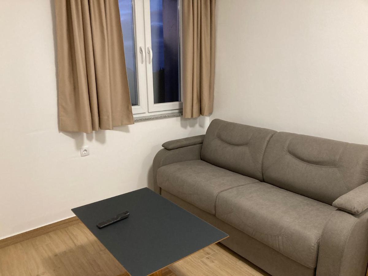亚霍里纳Vila Trnovo公寓 外观 照片
